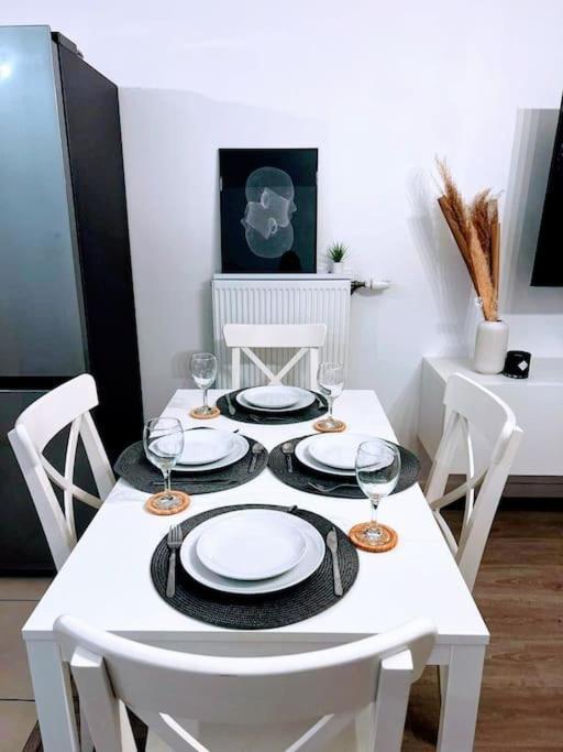 Lotus- 4 Min De Walt Disney-Arrivee Autonome-Parking Et Wifi Gratuit-Proche De Toutes Commodites 5Min De La Vallee Village Chessy  Exterior foto